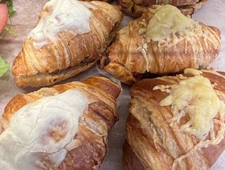 Croissant farci poulet