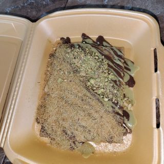 crepe kunafa pistache