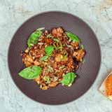 Phad Thaï (Poulet ou Végétarien)