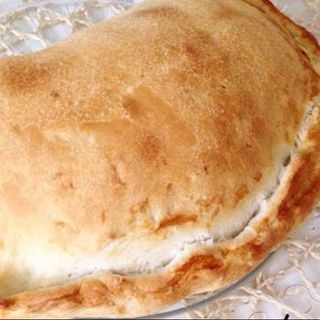 Calzone Thon