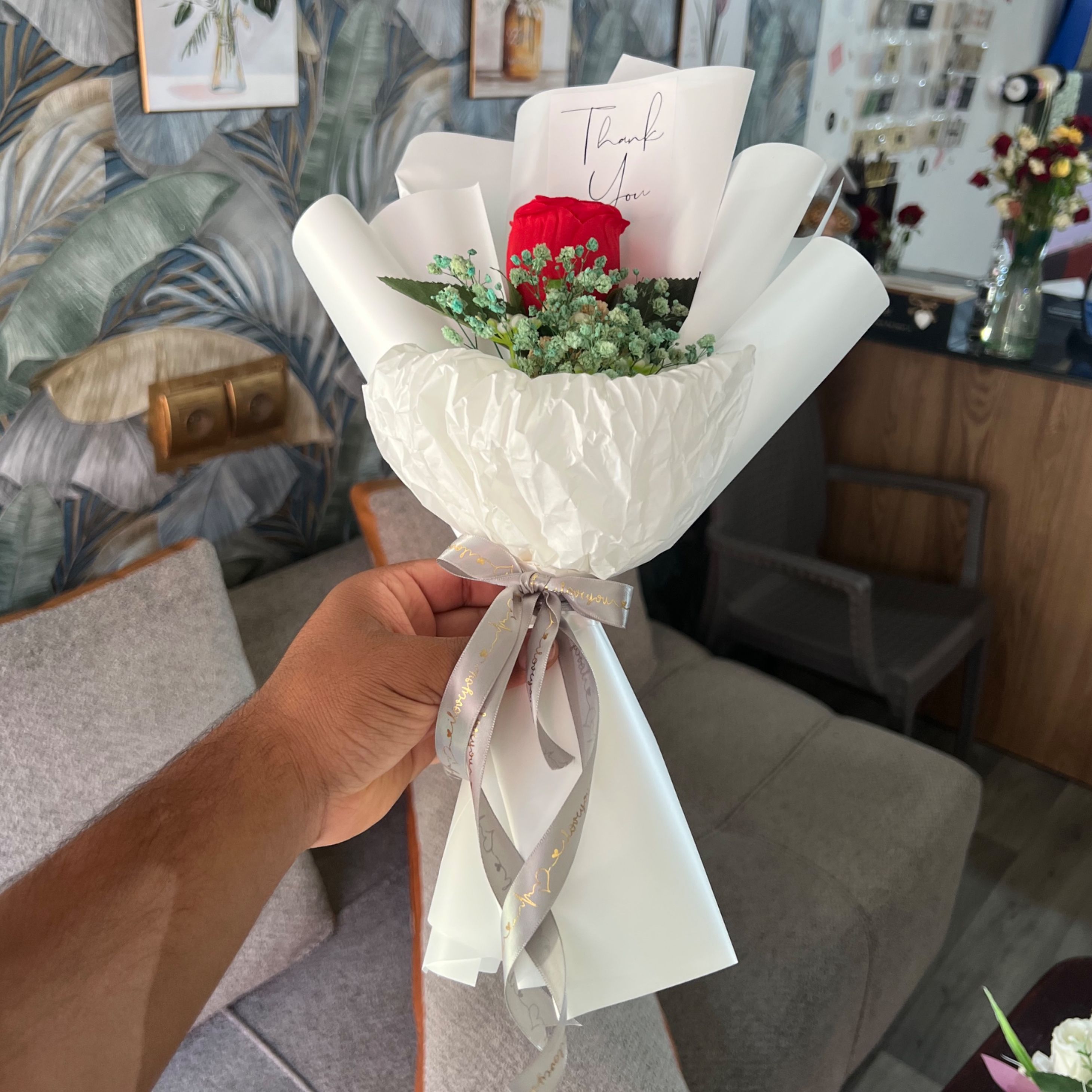 Les Fleurs Artificielles