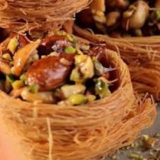 كنافة عش البلبل بالمكسرات
