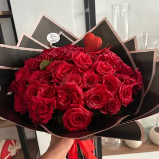 Luxry Bouquet 25 Roses Rouges