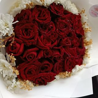 Bouquet Lghali <>