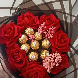 Coffret andalouse avec fleurs artificielles