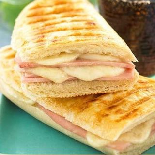 Panini jambon mozzarella 