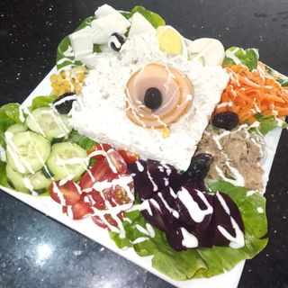 Salad Nicoise (Salade niçoise)