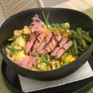 Poke bowl beef