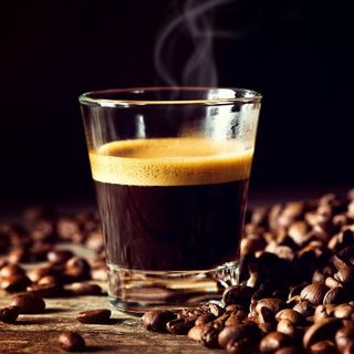 Café noir+boissons d'eau 33cl