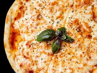 PIZZA QUATRE FROMAGES