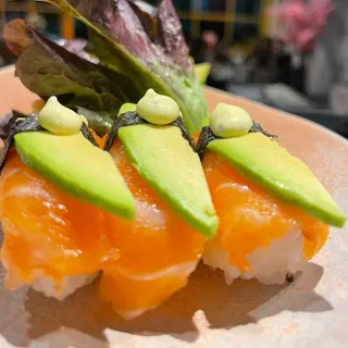 NIGIRI SAUMON AVOCAT