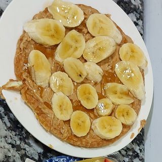 امليط بالشوفان وزبدة الفستق والموز والعسل