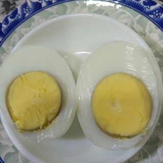 1بيضة مسلوقة