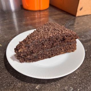 Cake brawni (كيك شوكولا)