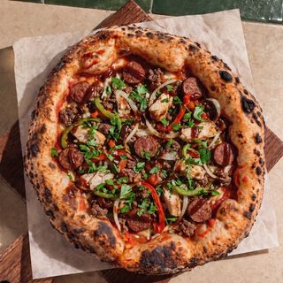 Pizza Carnivore
