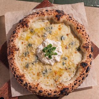 Pizza 4 Fromaggi