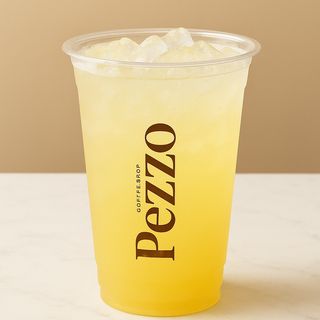 Passion fruit lemonade