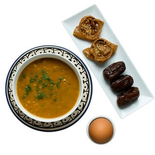 Hrira marocain +chebakia+tmar+œuf mslouka