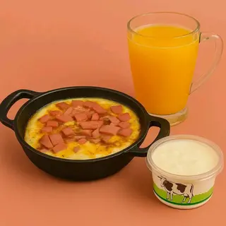 Mkila Omelette dinde fumé +jus d'orange +raib