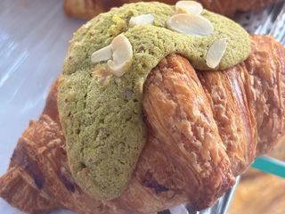 Croissant pistache