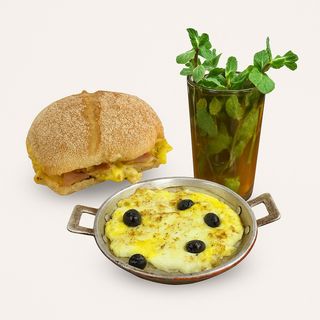 Mhiricha omelette Luncheon + Mkila omelette + Thé