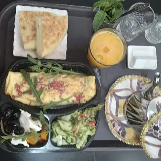 Petits Déjeuner Gourmand