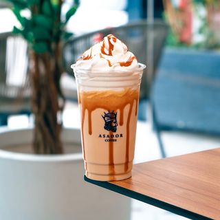 Salted caramel milkshake 