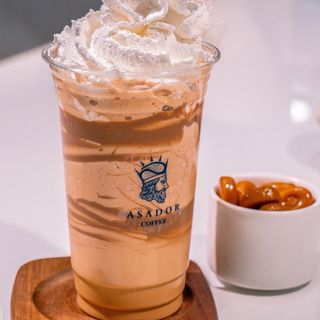 Salted caramel milkshake 