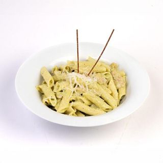 Penne au poulet sauce pesto