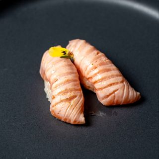 Nigiri Saumon Braisée (3pcs)