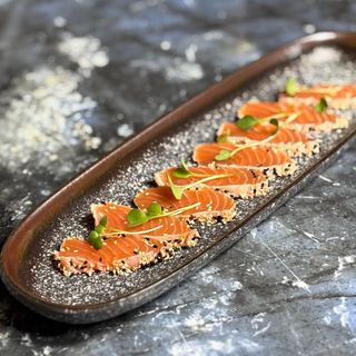 Tataki De Saumon Braisée