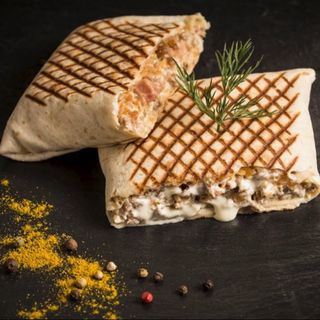 Tacos Viande Hachée (Servi avec frites)