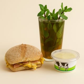 Mhiricha omelette luncheon + Thé + Raib