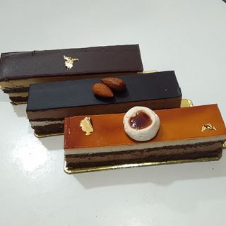  tranche gâteau avec mousse 