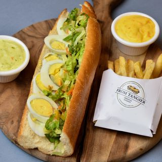 Pocadillo Bayta (œuf) avec frites