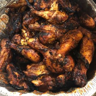 1 kilo de morceaux de poulet grillé avec frites 