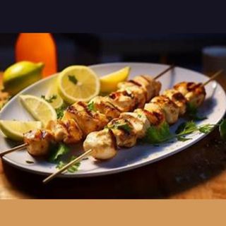PLAT BROCHETTES de poulet marine
