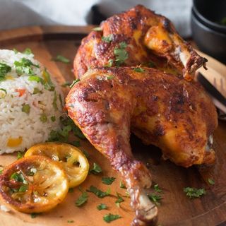 نصف دجاجة محمرة