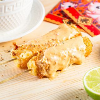 Brochettes gouda pané