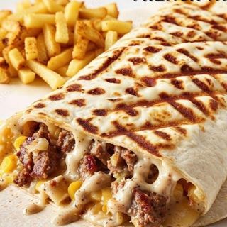 Tacos saucisse avec frites