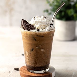 Iced oreo latte 