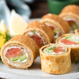 CREPE ROLL SAUMON CONCOMBRES 