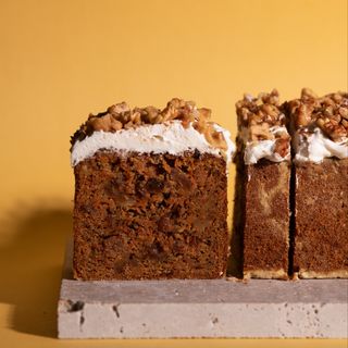 Carrot cake (part)