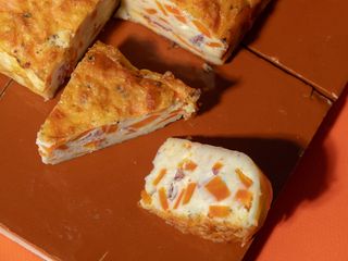Clafoutis salé (sans gluten) carottes, bresaola et fêta (pièce)