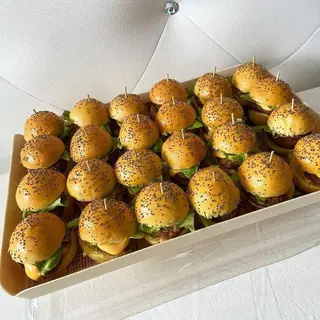 Plateau mini cheese burger viande hachee (24 pieces)