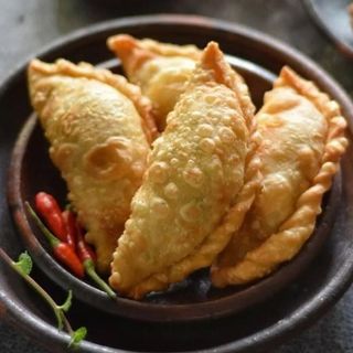 Samboussek viande 4 pieces