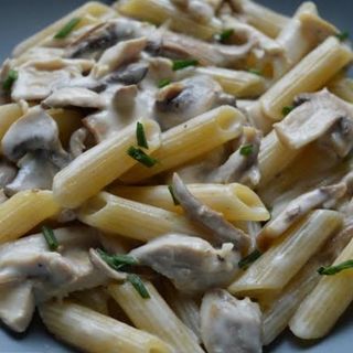 Penne Au Poulet Sauce Champignons