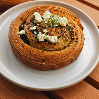 Roulé champignons, fêta,  épinard