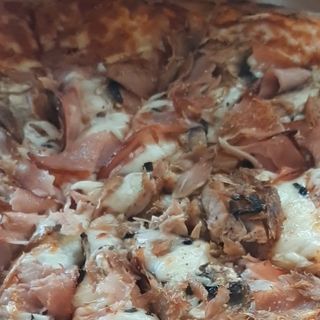 Pizza Caprichosa