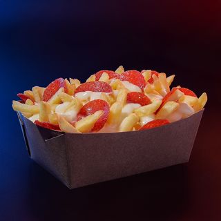 Frite sauce fromagère maison ( Type tacos ) + Pepperoni !